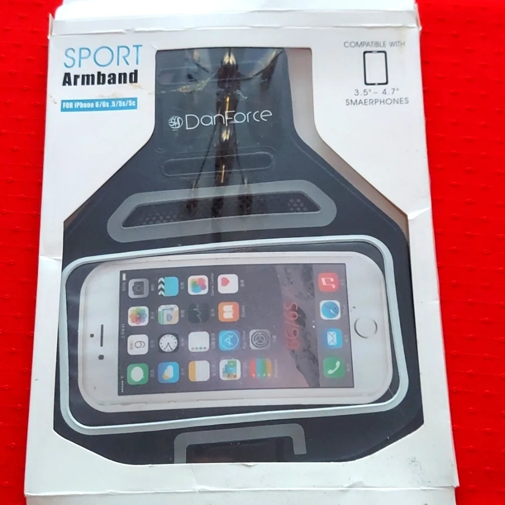 Brand new Sport Armband